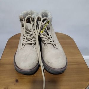 Blowfish Comet 4 Earth Booties- White sands size 8